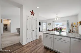 1010 Blue Water Boulevard, New Bern, NC 28562 – photo 22: 42-web-or-mls-DSC_2530