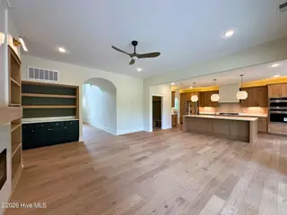 127 Pailin Creek Road, Elizabeth City, NC 27909 — 4-bedroom home in Pailin Creek Landing, Elizabeth City, NC, photo 20 of 59: Great Room/Kitchen
