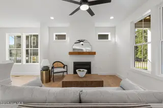 440 W Illinois Avenue, Southern Pines, NC 28387 – photo 5: 24-web-or-mls-DSC02585