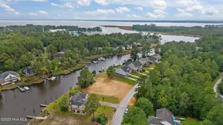 5710 339 Gondolier Drive, New Bern, NC 28560 – photo 15: 12-web-or-mls-DJI_20250929144157_0054_D