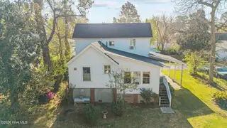 325 Broad Street, Belhaven, NC 27810 – photo 11: 10-web-or-mls-DJI_20260403092239_0434_D