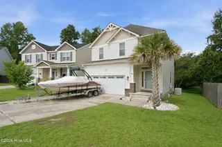 124 Katrina Street, Sneads Ferry, NC 28460 – photo 2