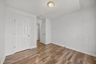 2905 Flintridge Drive, Greenville, NC 27834 – photo 12: 30-web-or-mls-IMG_5156