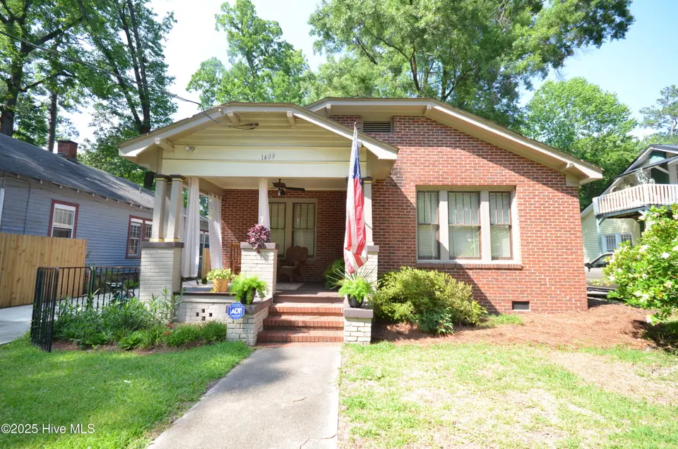 1409 E Walnut Street, Goldsboro, NC 27530 – photo 1 of 24: Main Photo