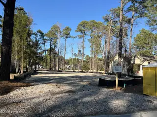 1009 Barkentine Drive, New Bern, NC 28560 – photo 11: b34720f5-91e1-4a0f-889a-26df64f6024c