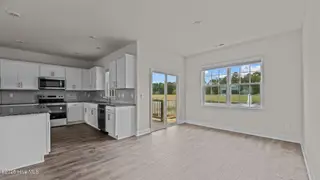 211 Lake Tyler Drive, New Bern, NC 28560 – photo 8: 26-web-or-mls-DSC_2145