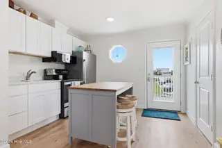 2306 Emerald Drive 11, Emerald Isle, NC 28594 – photo 11: 18-web-or-mls-1S3A9112