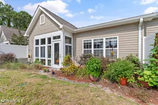 5136 Elton Drive SE, Southport, NC 28461 — 2-bedroom townhome in South Harbour Village, Southport, NC, photo 20 of 36
