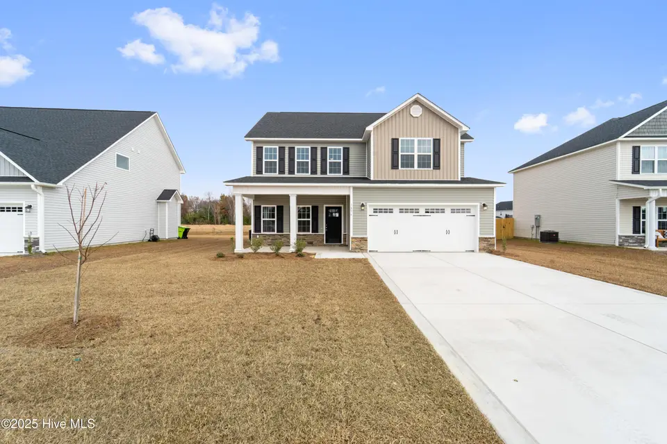 1856 Olde Towne Pointe Boulevard, Jacksonville, NC 28546 – photo 1 of 29: DSC07038