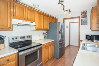 203 Troy Drive, Elizabeth City, NC 27909 — 3-bedroom home in Mount Hermon Village, Elizabeth City, NC, photo 6 of 18: 203 Troy Dr-21