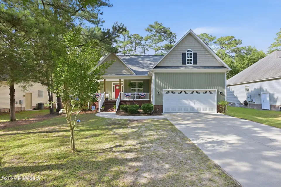 1013 Barkentine Drive, New Bern, NC 28560 – photo 1 of 50: Front