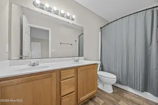 128 Airleigh Place, Richlands, NC 28574 – photo 19: 23_bathroom