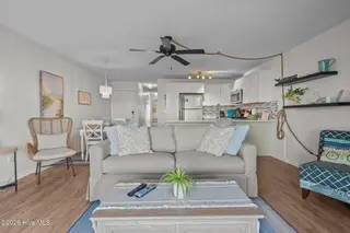1225 Lake Park Boulevard S 1a, Carolina Beach, NC 28428 – photo 15: 51-web-or-mls-DSC04900