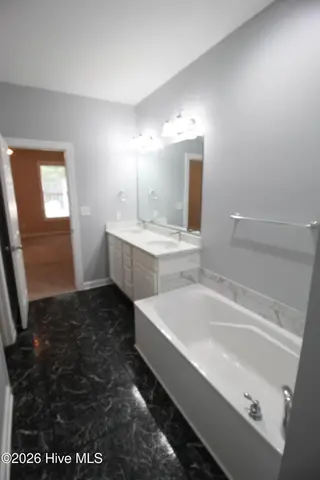 520 Village Green Drive B, Morehead City, NC 28557 – photo 18: IMG_4512