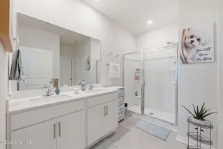2005 Minnette Circle, New Bern, NC 28562 – photo 12: 31-web-or-mls-DSC_5983_edit