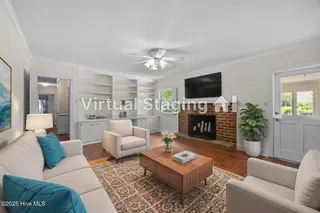 1902 York Street, Kinston, NC 28504 – photo 21: 33-web-or-mls-IMG_5276 - Living Room - S