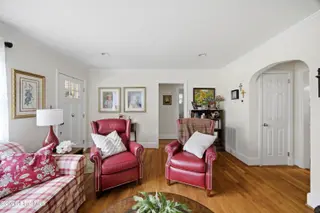 1301 N Poplar Street, Aberdeen, NC 28315 – photo 17: Living Room