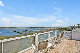 6008 W Beach Drive, Oak Island, NC 28465 – photo 11: 6008WestBeachDrive-58