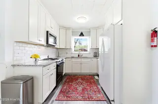 1905 Grace Street, Wilmington, NC 28405 – photo 17: 04kitchen