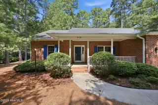 504 Shelton Drive, Aberdeen, NC 28315 – photo 14: 46-web-or-mls-IMG_0345_edit