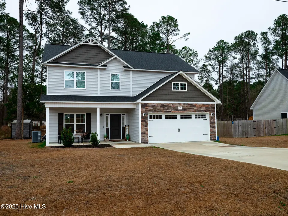 217 Westfield Drive, Richlands, NC 28574 – photo 1 of 35: Front 1