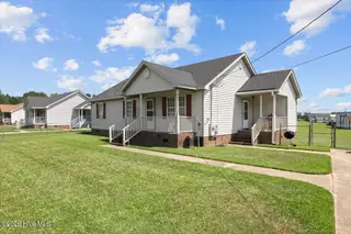 7032 Kingswood Circle, Stantonsburg, NC 27883 – photo 4: 03-7032 Kingswood Cir-3