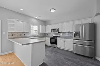 106 Bobwhite Circle, Cape Carteret, NC 28584 – photo 15: Kitchen