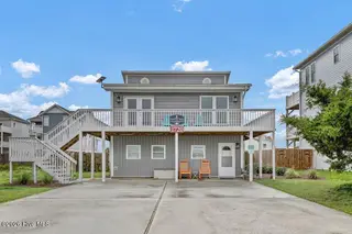 1720 N New River Drive, Surf City, NC 28445 — 5-bedroom home in Old Settlers Beach, Surf City, NC, photo 2 of 44