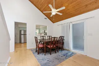 216 Lord Granville Drive, Morehead City, NC 28557 – photo 10: 12-web-or-mls-216 Lord Granville 051_edi