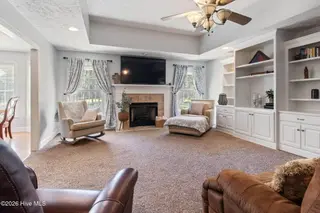 727 Mount Olive Road, Bladenboro, NC 28320 – photo 14: Living Room