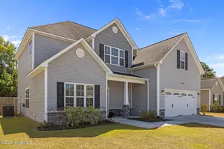 151 Cavalier Drive, Jacksonville, NC 28546 – photo 4: 4-web-or-mls-151 Cavalier Dr. 106