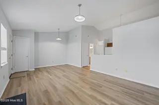 126 Witten Circle B, Havelock, NC 28532 — 2-bedroom townhome in Smallwoods-Hunters Landing, Havelock, NC, photo 11 of 28: 9-web-or-mls-DSC_4193