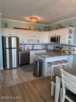 1701 Salter Path Road 103 B, Salter Path, NC 28512 – photo 5: condo kitchen (1)