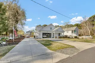 807 Atlanta Avenue, Carolina Beach, NC 28428 – photo 3: 005_img_9055_474