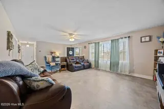 6433 Country Club Drive, Grifton, NC 28530 – photo 22: 21-custom-IMG_5336