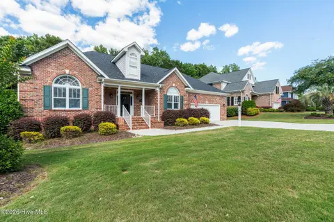 621 Blue Point Dr, Wilmington