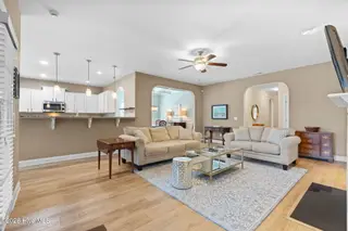 1695 Old Salt SW, Shallotte, NC 28470 — 4-bedroom waterfront home in Tidewater at Ocean Isle, Shallotte, NC, photo 11 of 73: 11-web-or-mls-CamMediallc.com (39 of 70)