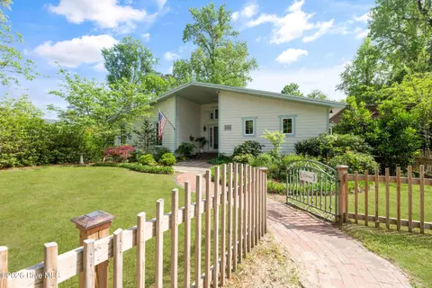 521 Wayne Dr, Wilmington