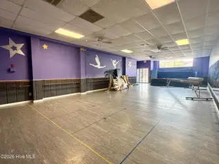114 E Main Street, Whiteville, NC 28472 – photo 11: Large Room 2