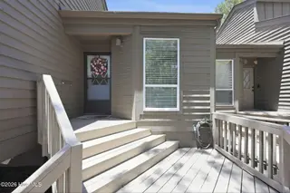 7601 Windward Drive, New Bern, NC 28560 – photo 3: Entry Porch