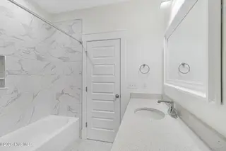 119 Windswept Lane, Beaufort, NC 28516 – photo 18: Bathroom 2