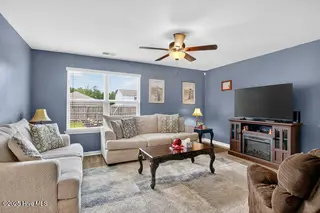 673 Chester Way NE, Leland, NC 28451 — 3-bedroom home in SeaBrooke, Leland, NC, photo 10 of 50