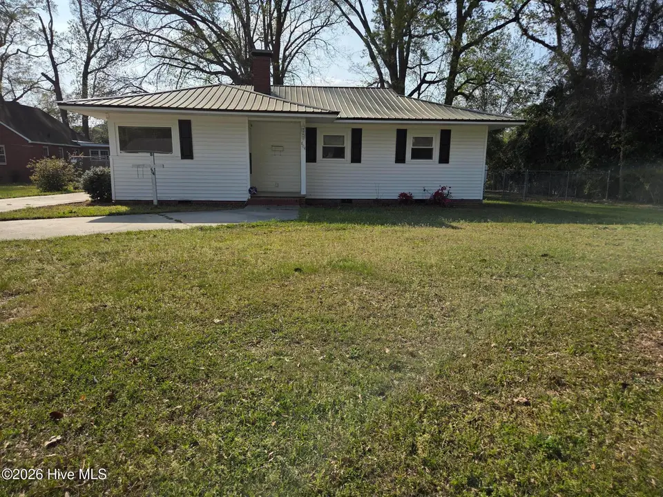 604 Hines Avenue, Kinston, NC 28504 – photo 1 of 16: Front view 1