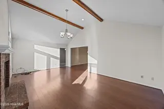212 Pinewood Drive, New Bern, NC 28562 – photo 10: 28-web-or-mls-0C0A1181