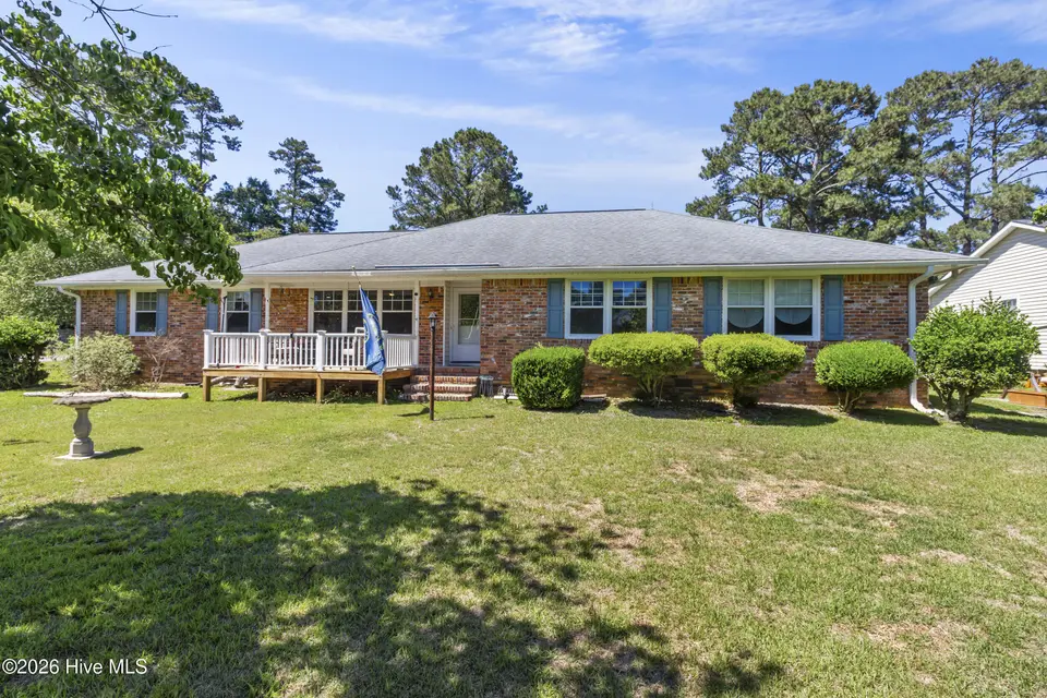 312 Rockledge Road, New Bern, NC 28562 – photo 1 of 48: 1_img_5819