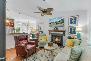 303 W Oak Island Drive, Oak Island, NC 28465 – photo 8: 303 W Oak Island Dr-6