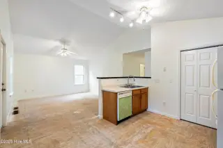 517 S 6th Street, Wilmington, NC 28401 – photo 13: mls-DSC07296