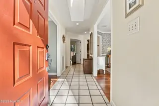 715 Lake Forest Drive SE, Pinehurst, NC 28374 — 3-bedroom home in Pinemere, Pinehurst, NC, photo 3 of 25: 12-web-or-mls-DSC04901 - edited