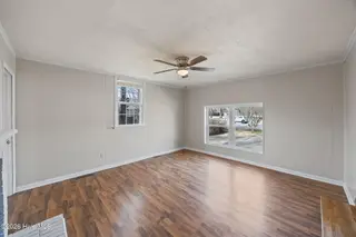 2909 Northwoods Drive, Jacksonville, NC 28540 – photo 12: 10-web-or-mls-2909 Northwoods Dr. 21
