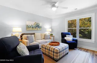 615 Broad Street B, Beaufort, NC 28516 – photo 6: Living Room